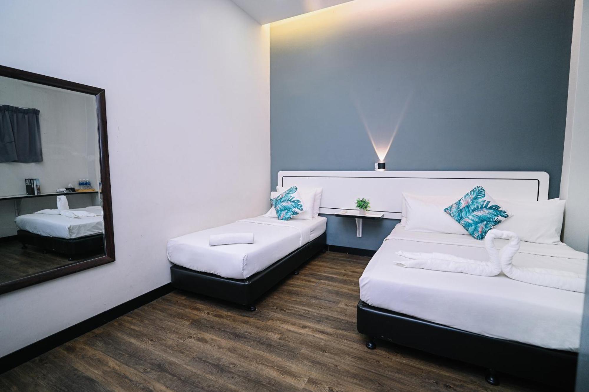 Swing & Pillows - Kota Kemuning Selangor Shah Alam Exterior photo